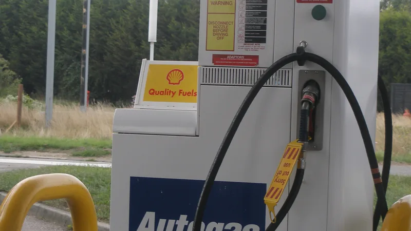 Surtidor de GLP o AutoGás en una gasolinera española